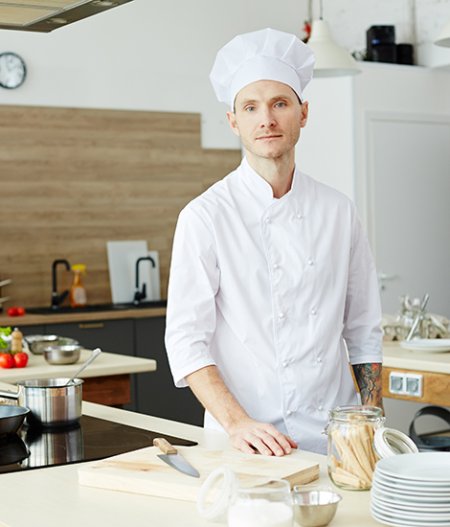 male-chef-450x527
